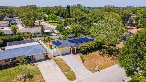 961 Grovewood Dr, Dunedin, FL 34698