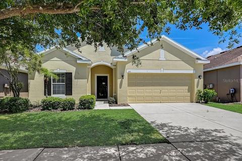 715 Fern Leaf Dr, Ruskin, FL 33570