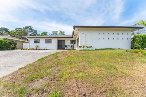 3623 High Bluff Dr, Largo, FL 33770
