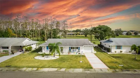1001 Hacienda Dr, Sun City Center, FL 33573