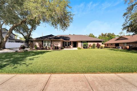 604 Herchel Dr, Temple Terrace, FL 33617