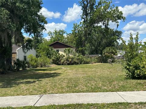 804 E Baker St, Plant City, FL 33563