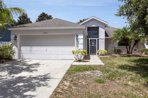 4640 Treasure Cay Rd, Tavares, FL 32778