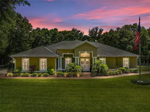 35396 Lake Ray Dr, Dade City, FL 33525