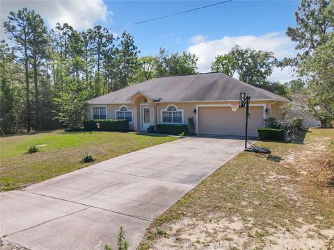 3298 W Crandon Dr, Citrus Springs, FL 34433