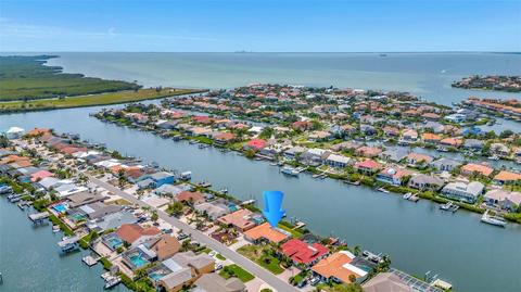 903 Chipaway Dr, Apollo Beach, FL 33572