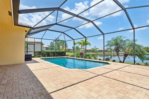 16236 Diamond Bay Dr, Wimauma, FL 33598