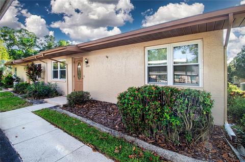 2205 Canterbury Ln #336, Sun City Center, FL 33573