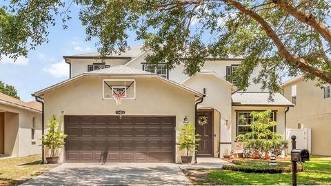 10426 Frog Pond Dr, Riverview, FL 33569