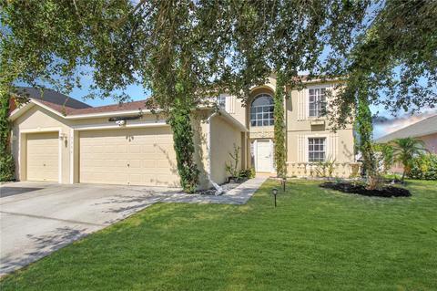 5896 Royal Hills Cir, Winter Haven, FL 33881