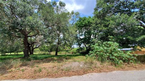 4605 E Lake Ave, Tampa, FL 33610