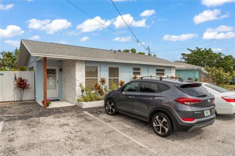 340 129th Ave E, Madeira Beach, FL 33708