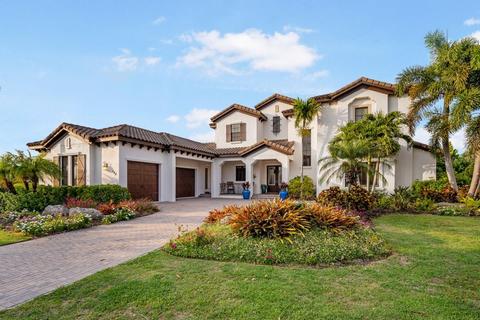 846 Manns Harbor Dr, Apollo Beach, FL 33572