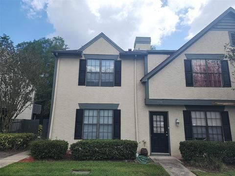 16640 Brigadoon Dr, Tampa, FL 33618