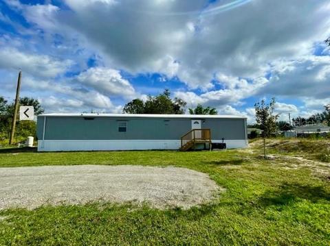 2514 Metro Dr, Ruskin, FL 33570