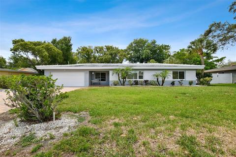 108 Harbor Bluff Dr, Largo, FL 33770