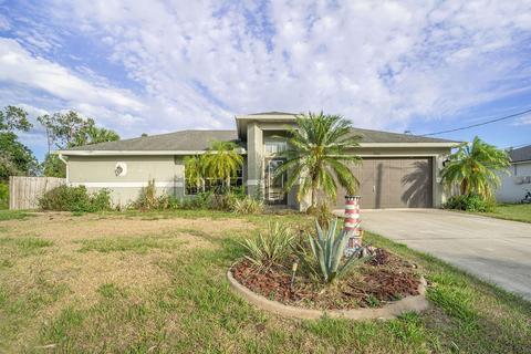 2450 Homestead Cir, North Port, FL 34286