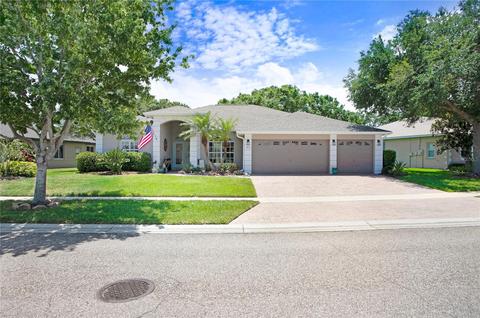 3825 Salida Delsol Dr, Ruskin, FL 33573