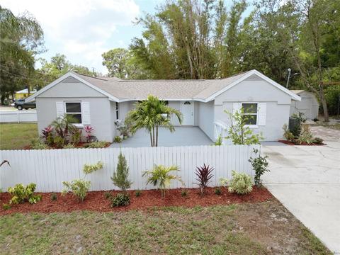 624 29th St E, Bradenton, FL 34208