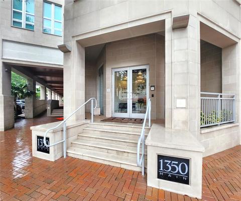1350 Main St #1009, Sarasota, FL 34236
