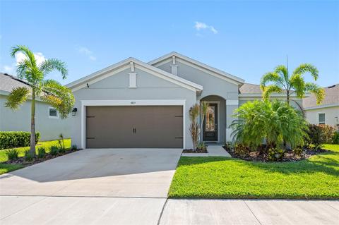 5825 Silver Sun Dr, Apollo Beach, FL 33572