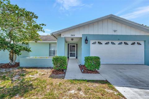 2401 Moore Haven Dr W, Clearwater, FL 33763