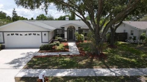 1932 Cloverdale Ct, Lutz, FL 33549