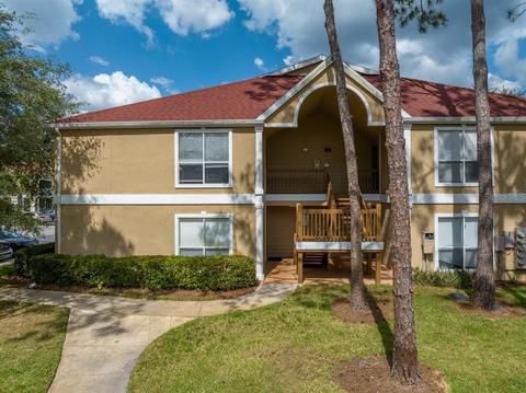 9481 Highland Oak Dr #712, Tampa, FL 33647