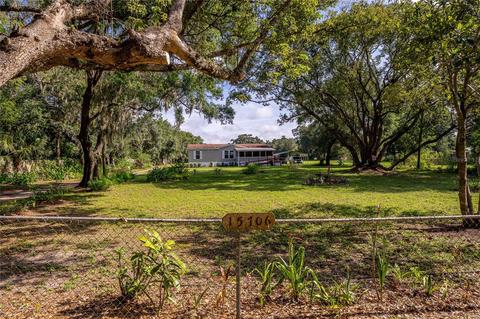 15706 Mansell Rd, Dover, FL 33527