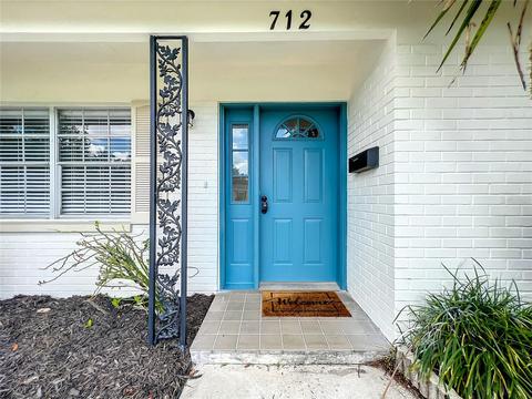 712 Pearl Cir, Brandon, FL 33510