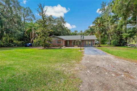 1701 W Knights Griffin Rd, Plant City, FL 33565
