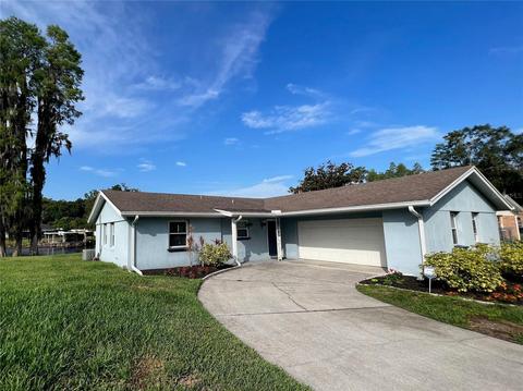 18818 Tracer Dr, Lutz, FL 33549