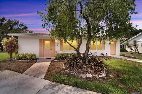 1902 Andover St #196, Sun City Center, FL 33573