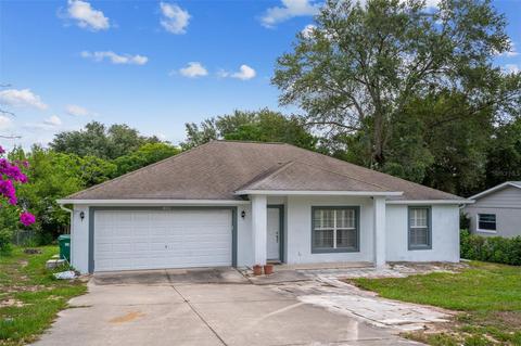 803 Phoenix Ave, Fruitland Park, FL 34731