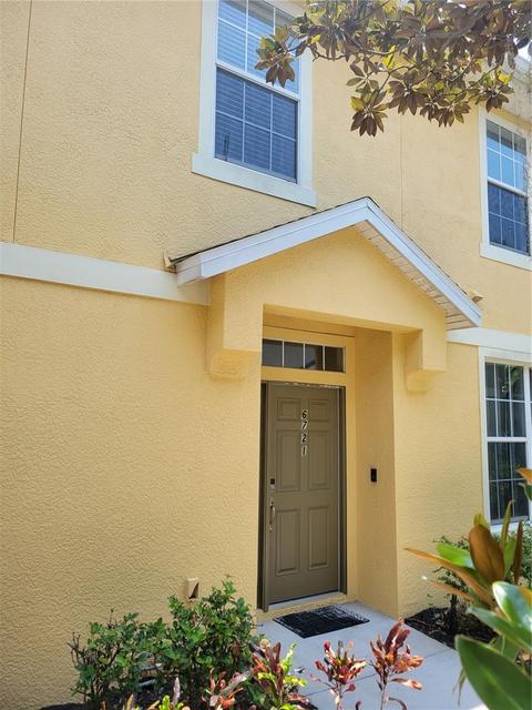 6721 Eagle Feather Dr, Riverview, FL 33578