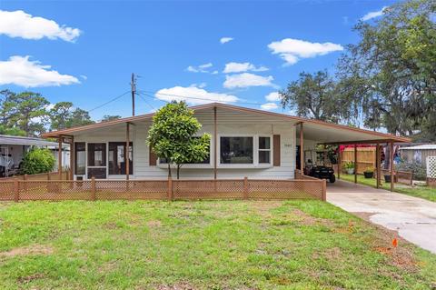 5027 Hill Dr, Zephyrhills, FL 33542