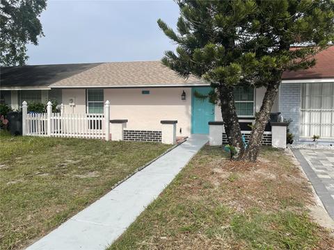 8520 Pinehurst Dr, Tampa, FL 33615