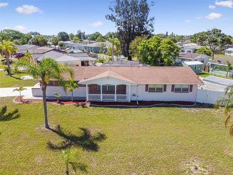 488 Flamingo Dr, Apollo Beach, FL 33572
