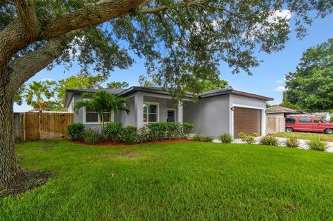 1324 Essex Dr N, Saint Petersburg, FL 33710
