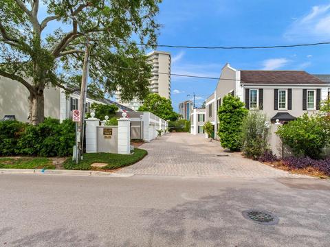 2417 S Carolina Ave, Tampa, FL 33629