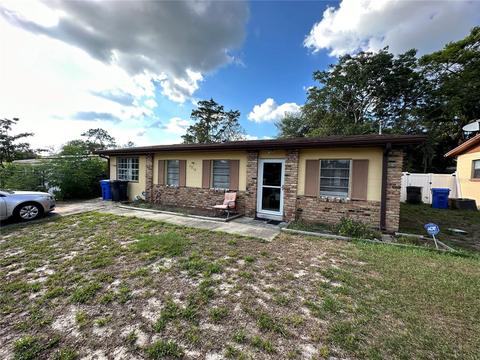 7010 Conifer Dr, Tampa, FL 33637