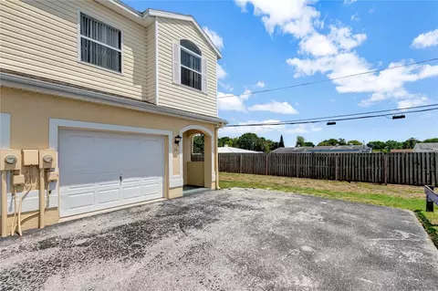 6400 46th Ave N #74, Kenneth City, FL 33709