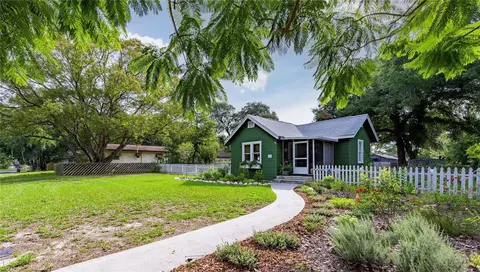 5522 17th St, Zephyrhills, FL 33542