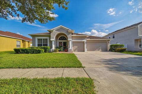 1916 Heartland Cir, Valrico, FL 33594