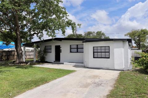 7504 Paradise Pl, Tampa, FL 33619