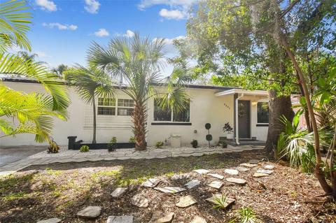 3037 51st St S, Gulfport, FL 33707