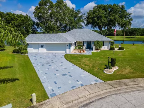 2006 Chickory Ln, Sun City Center, FL 33573