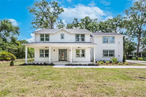 5195 Hayes Park Ln, Dover, FL 33527