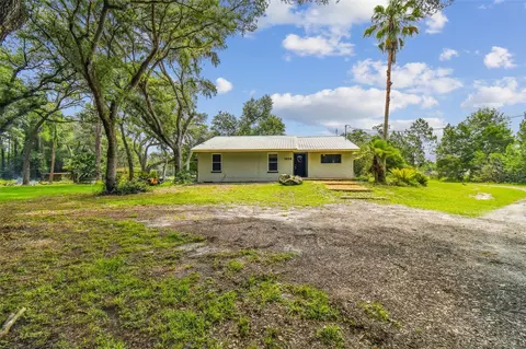 1424 Crystal Springs Rd, Zephyrhills, FL 33540