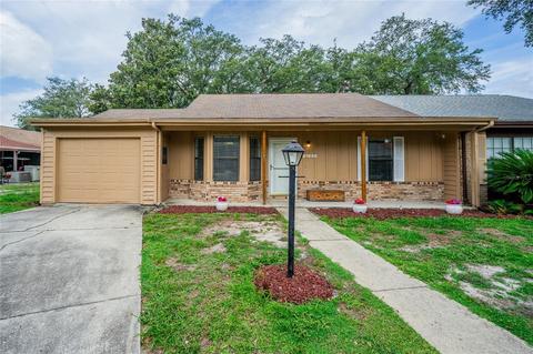 6145 Beechwood Dr, Dade City, FL 33523